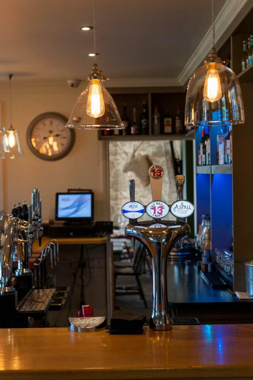 The Shepherd At Langham Boxted  Extérieur photo